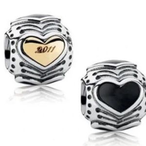 Pandora - LIMITED EDITION - Black Midnight Heart Charm 2011 PREOWNED/USED Pandor